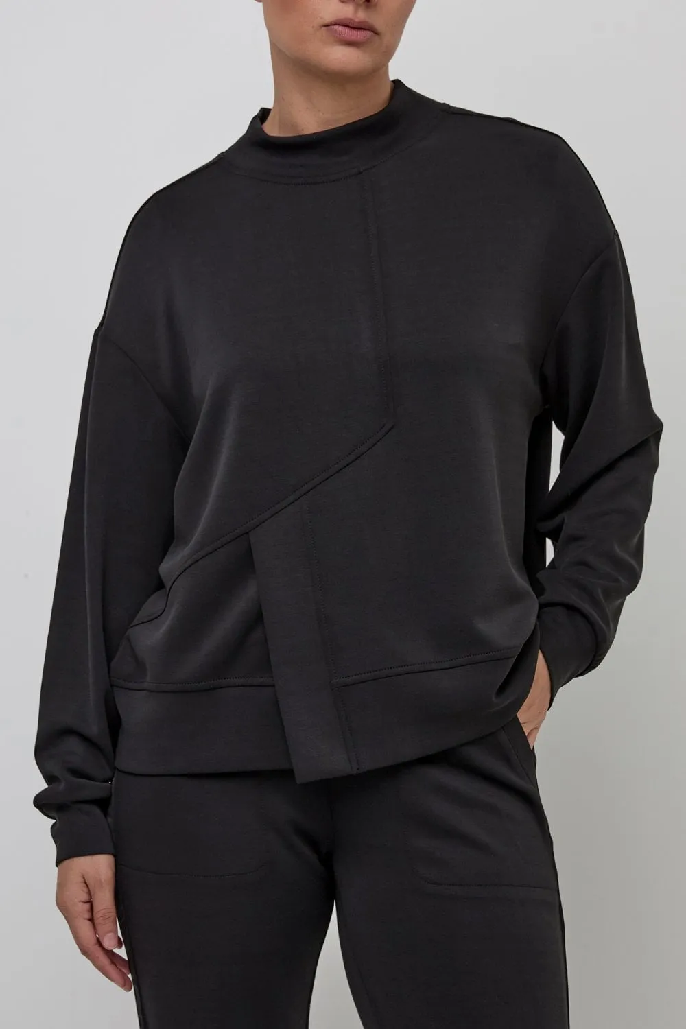Black Relaxed Jumper