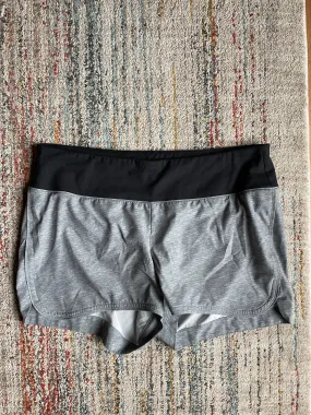 GapFit maternity shorts medium , Maternity M (8-10)