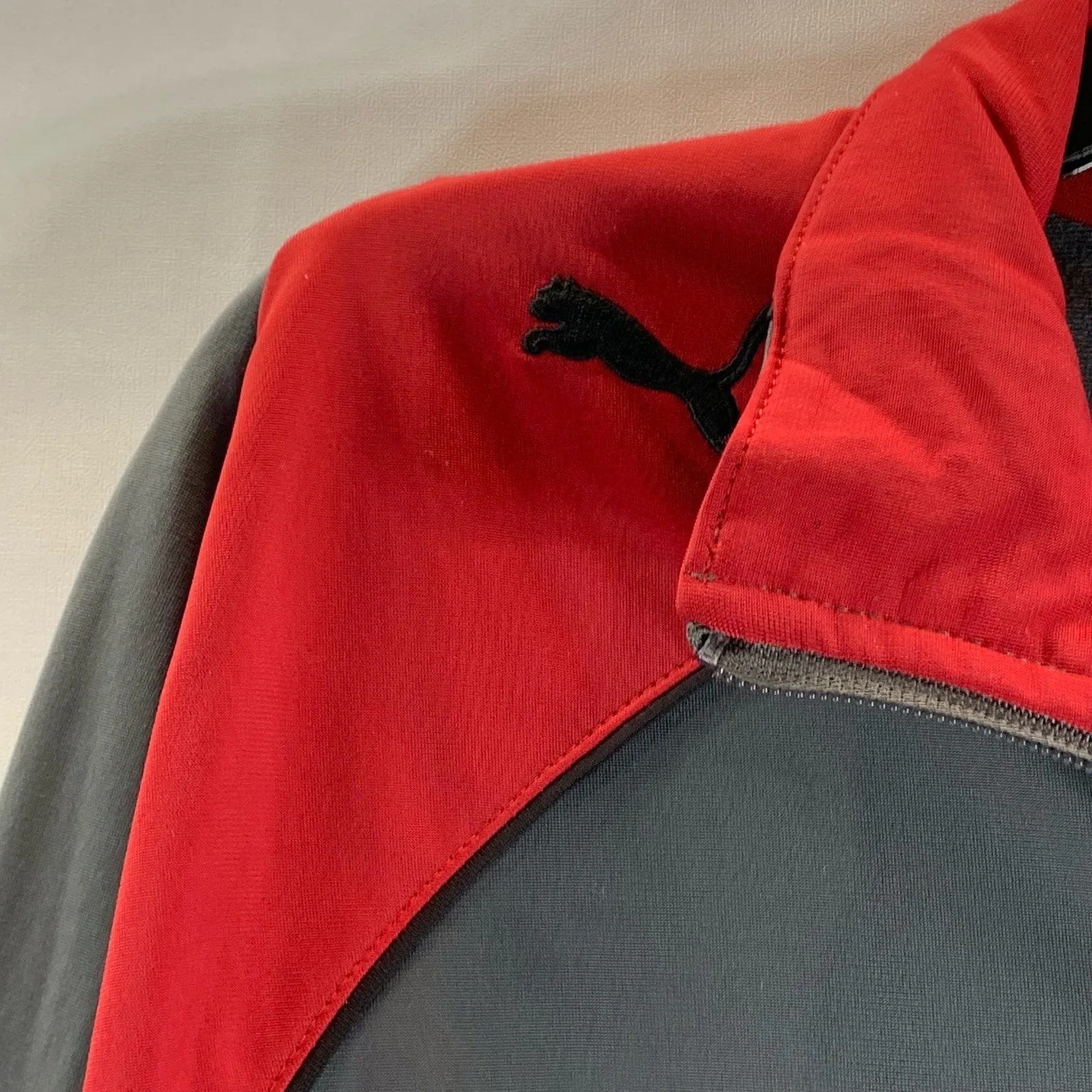 PUMA Men's Gray/Red Sport Lifestyle Regular-Fit Zip-Up Track Jacket SZ M