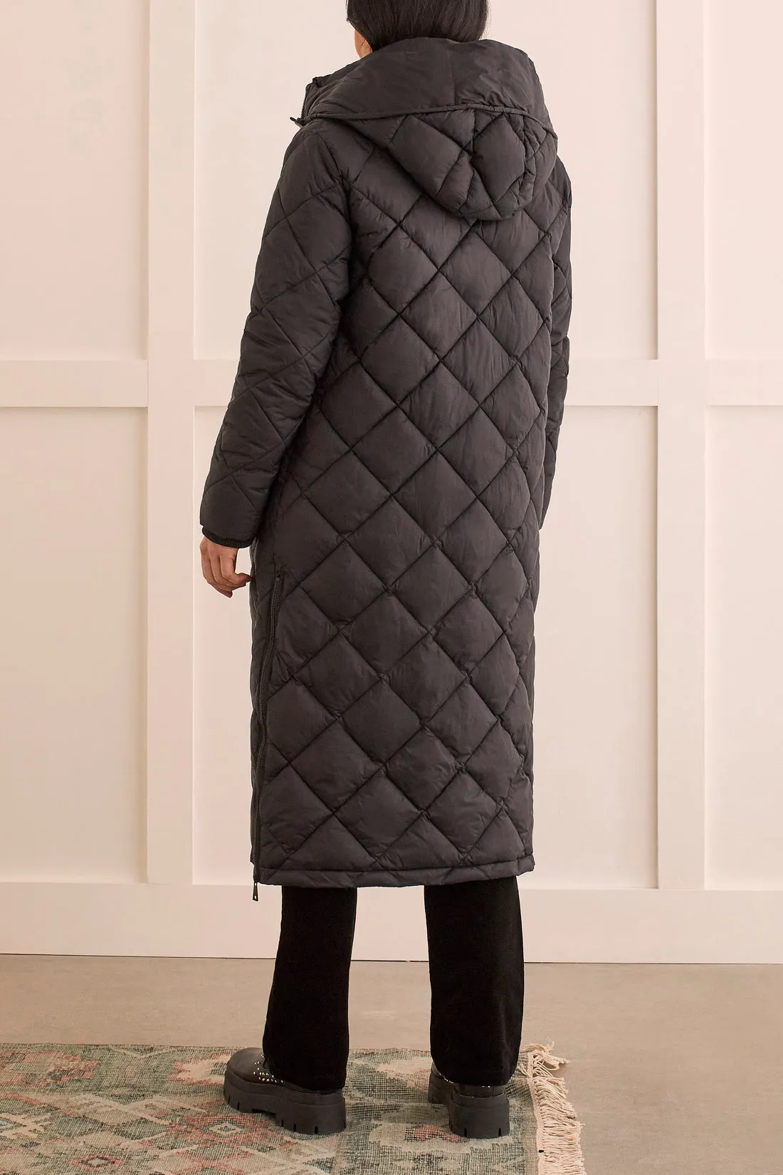 Tribal  Fall/Winter 2023-1615O/3864-Hooded Puffer  -Black