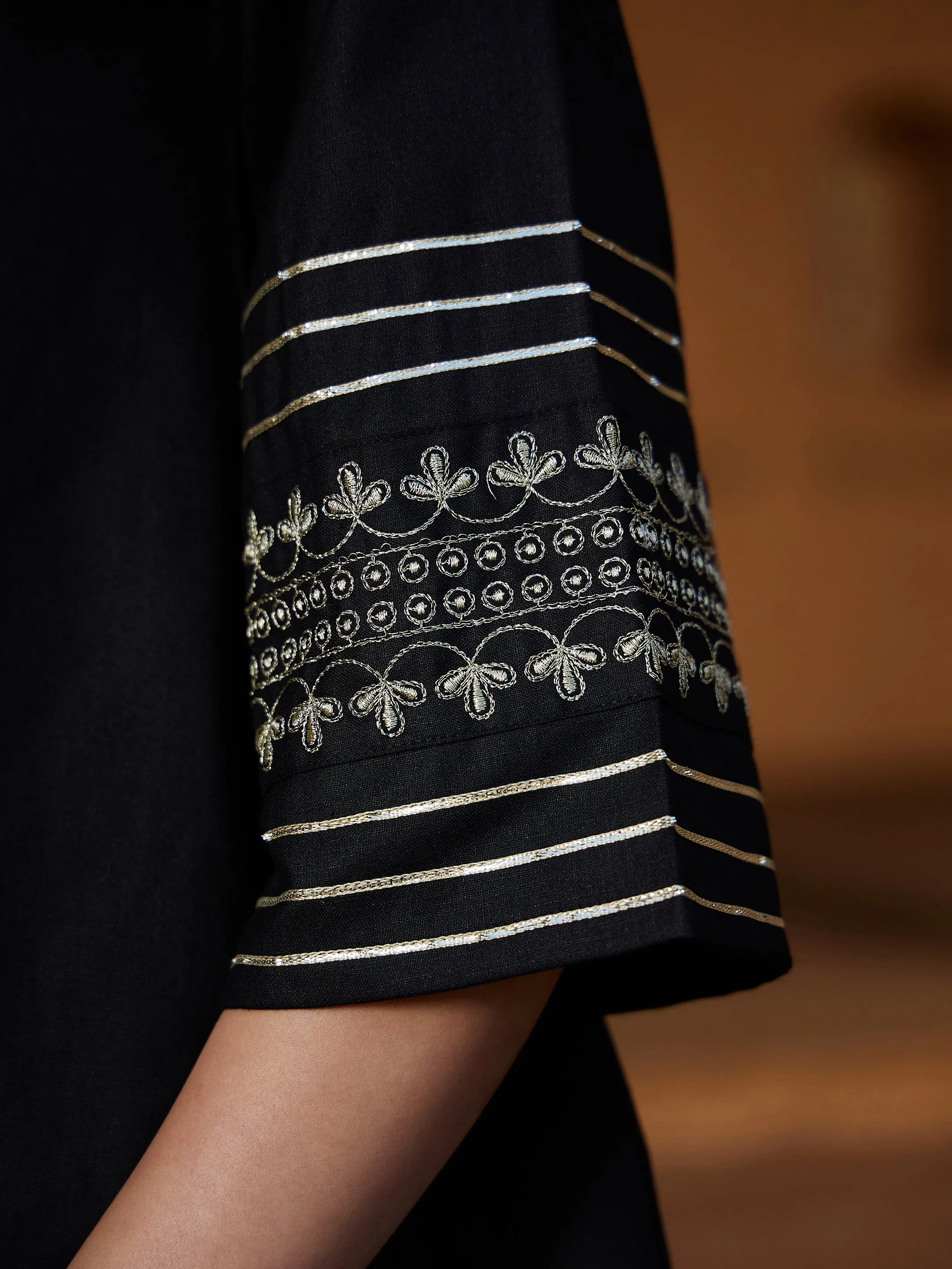 Women Black Embroidered Sleeve Shirt Kurti With Palazzos