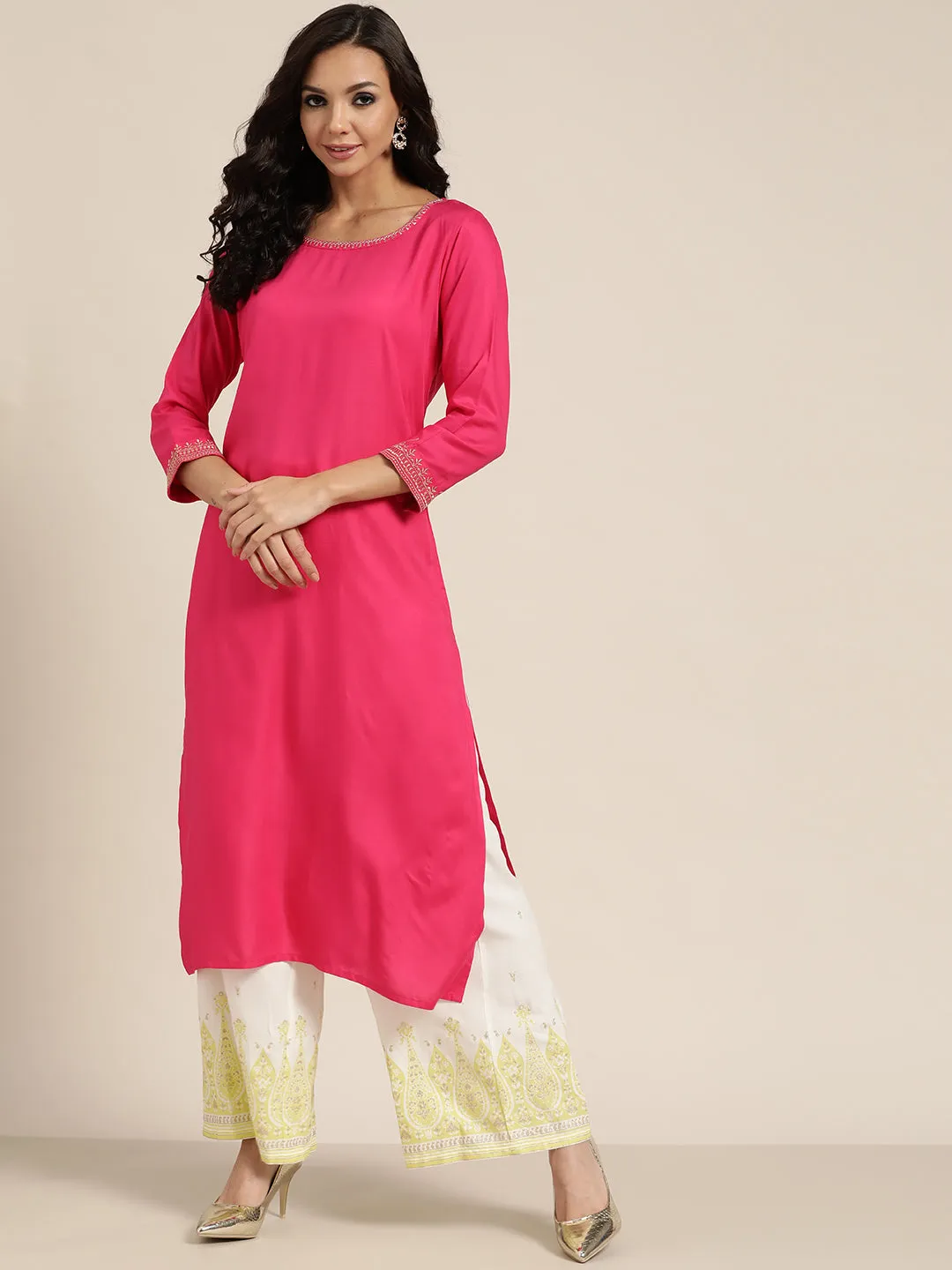 Women Fuchsia Zari Embroidered Liva Kurta