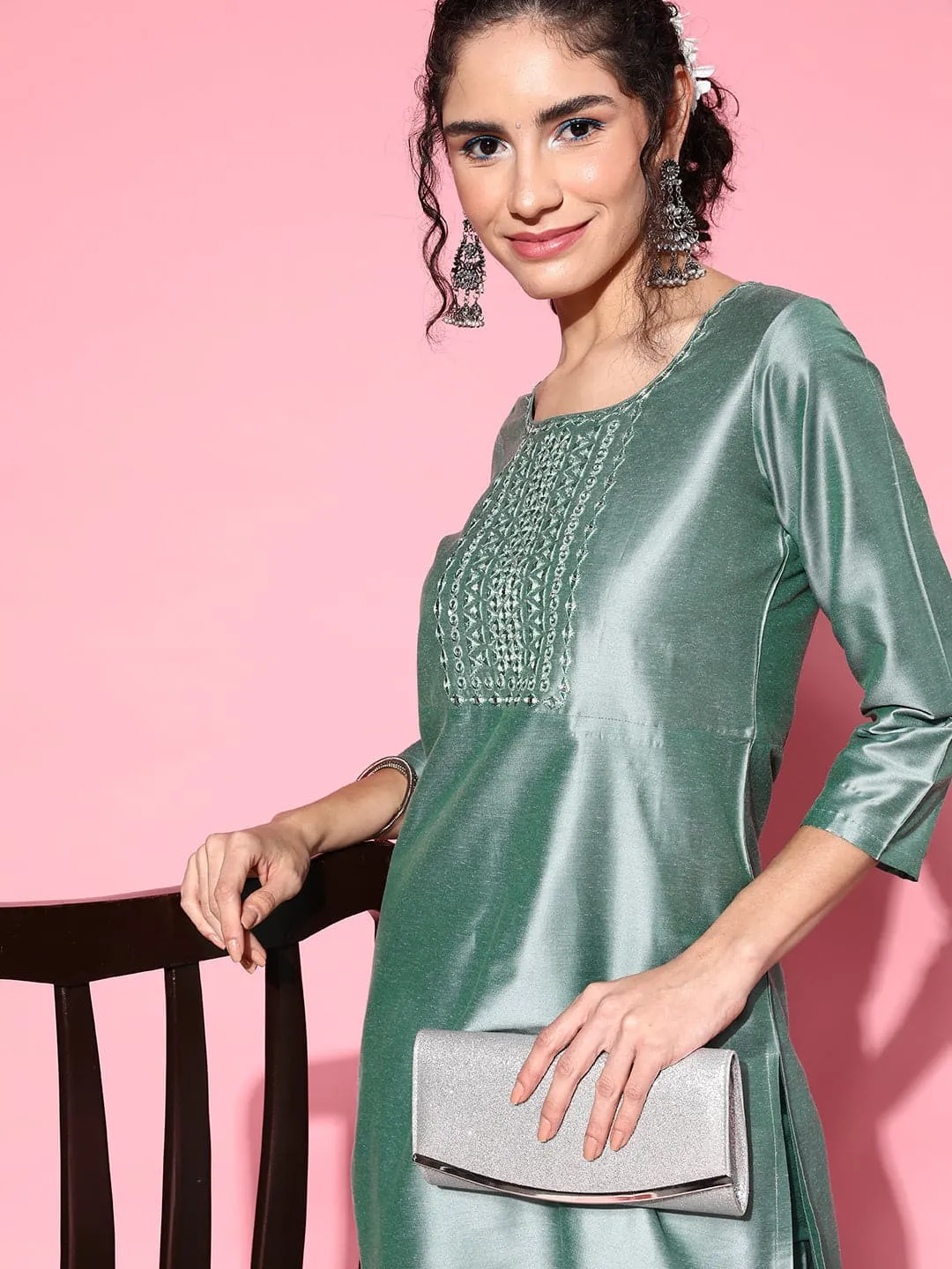 Women Green Mirror Embroidered Kurta