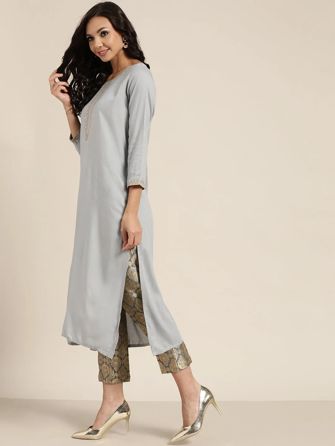 Women Grey Zari Embroidered Liva Kurta