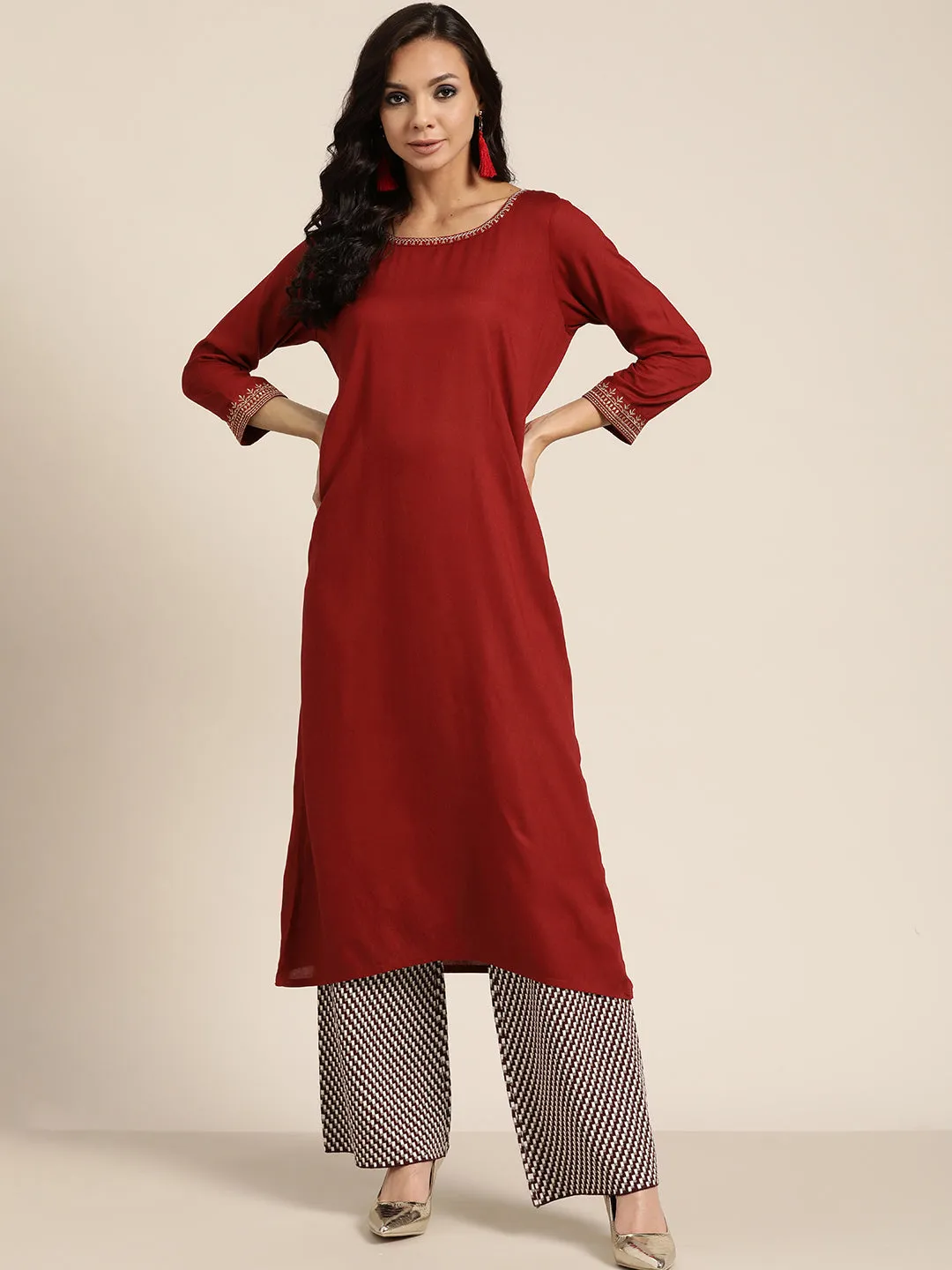 Women Maroon Zari Embroidered Liva Kurta