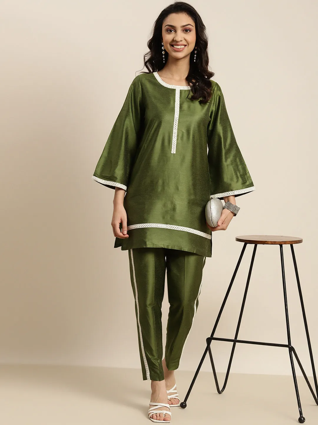 Women Olive Mirror Lace Short Kurta